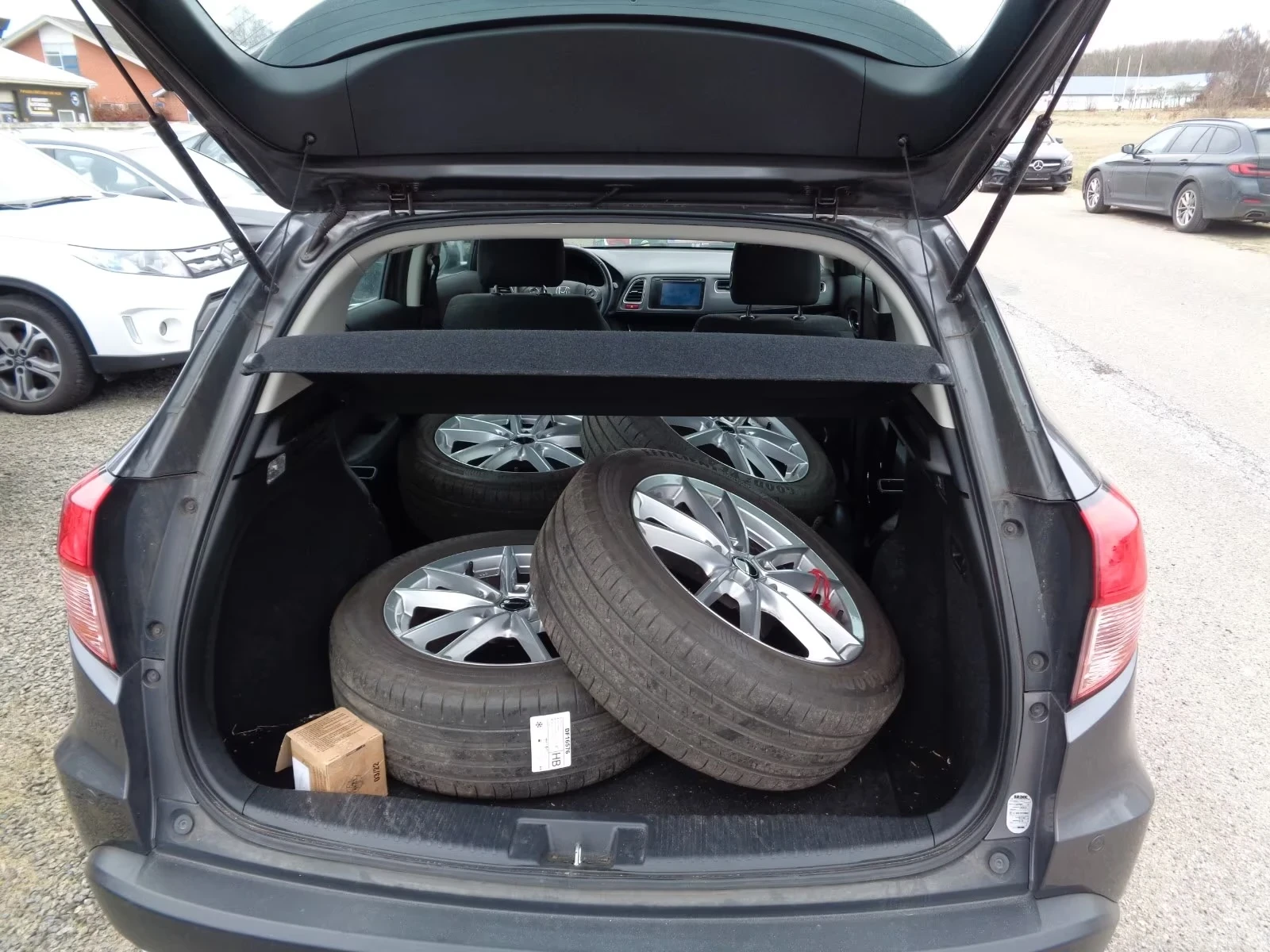 Honda Hr-v  1.6 i-DTEC Elegance 120ps DK - изображение 5