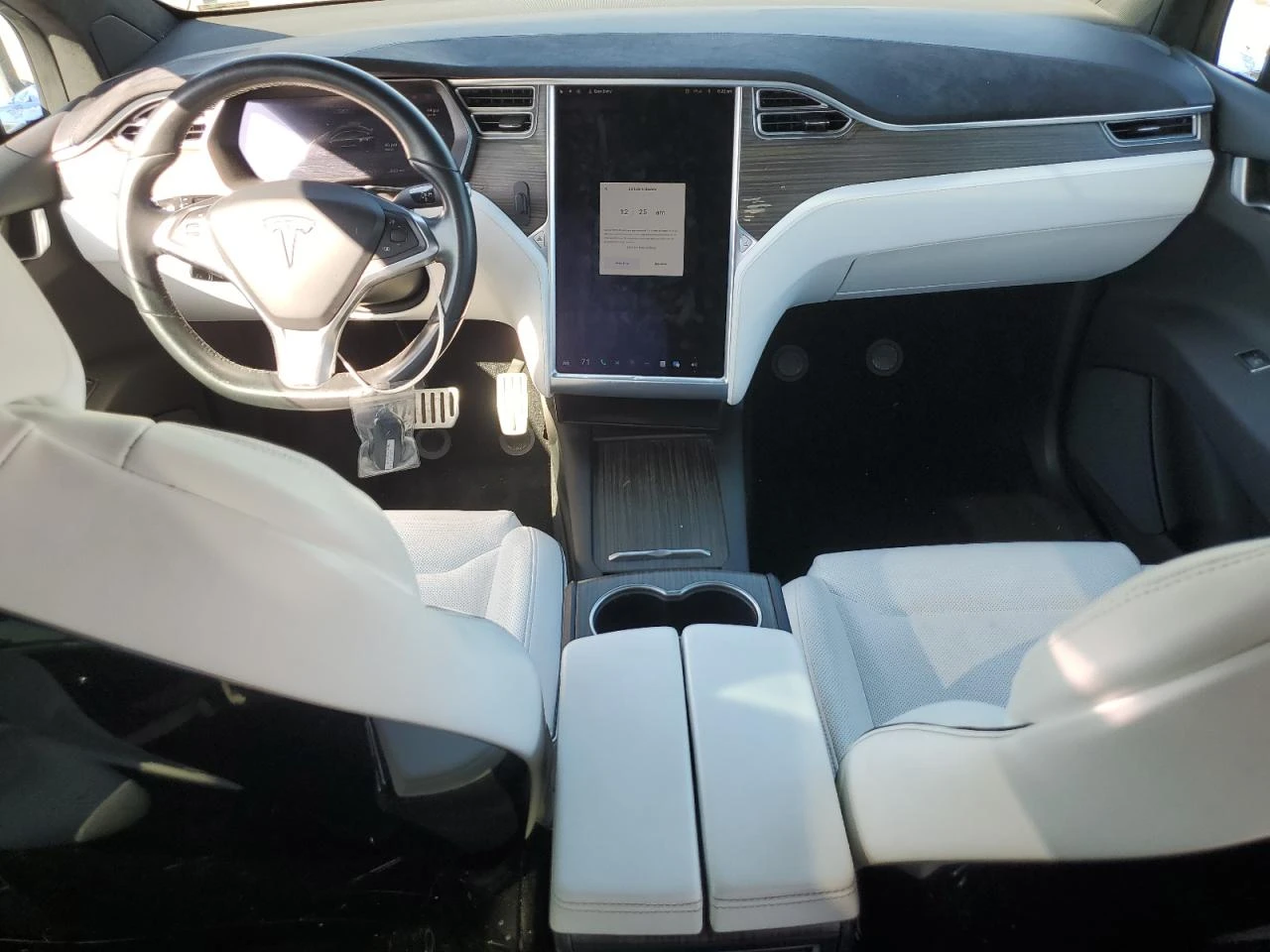 Tesla Model X AWD* PANO* ПОДГРЕВ* KEYLESS, снимка 8 - Автомобили и джипове - 53978469