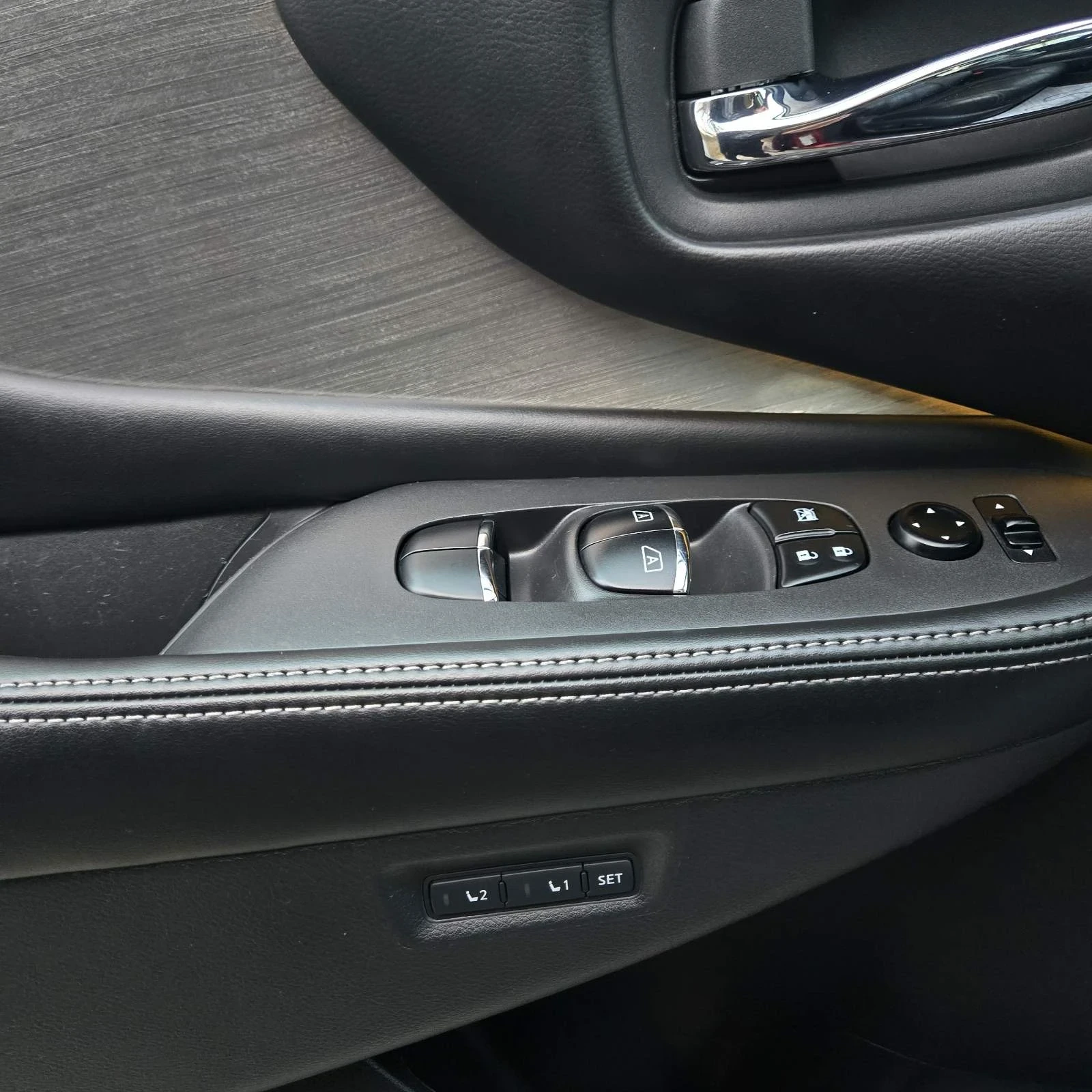 Nissan Murano, снимка 13 - Автомобили и джипове - 54333683