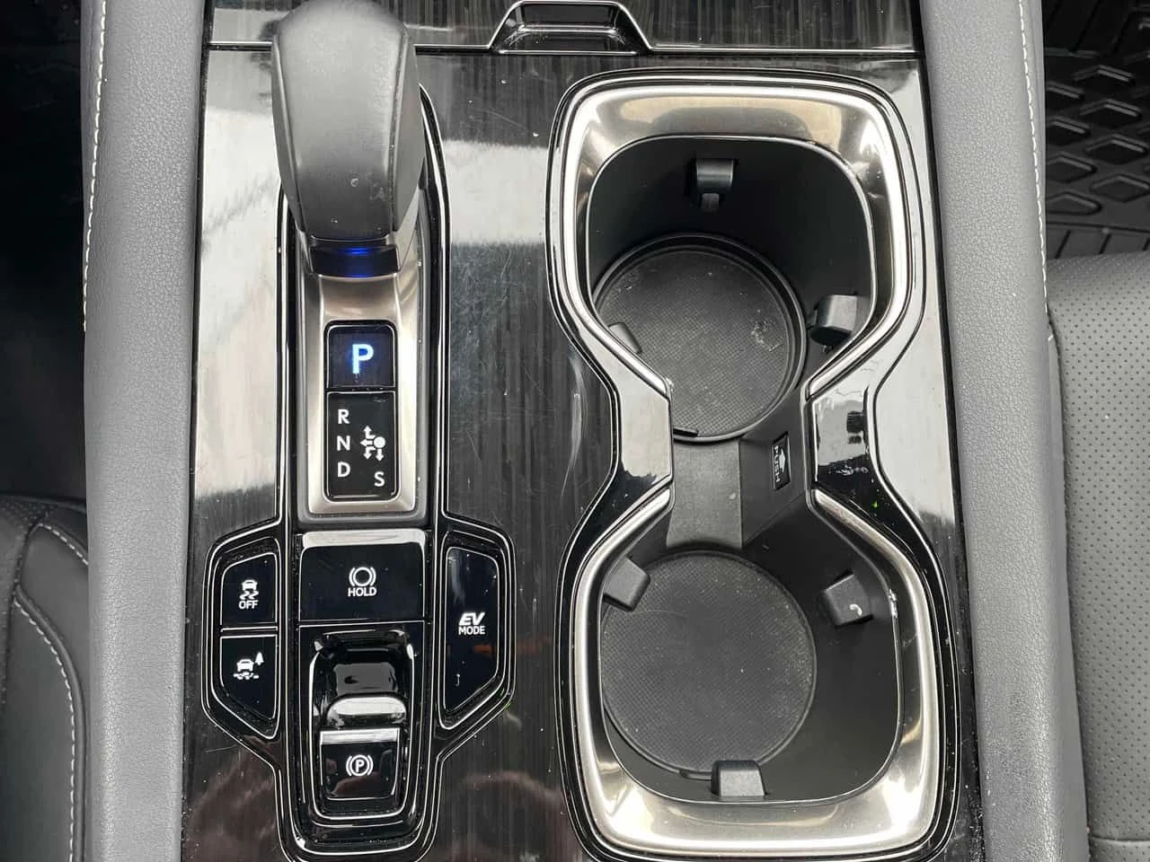 Lexus RX * 350h * 2 �����* �������* PANO* KEYLESS*  | Mobile.bg � ����������� 10