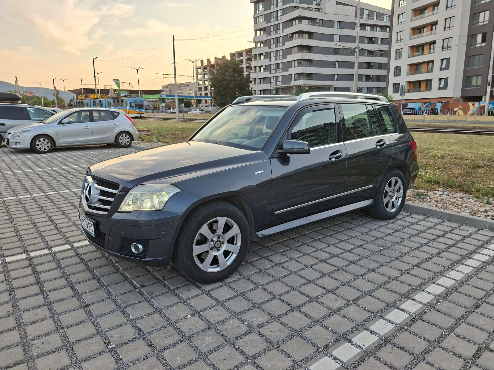 Mercedes-Benz GLK, снимка 3 - Автомобили и джипове - 55657940