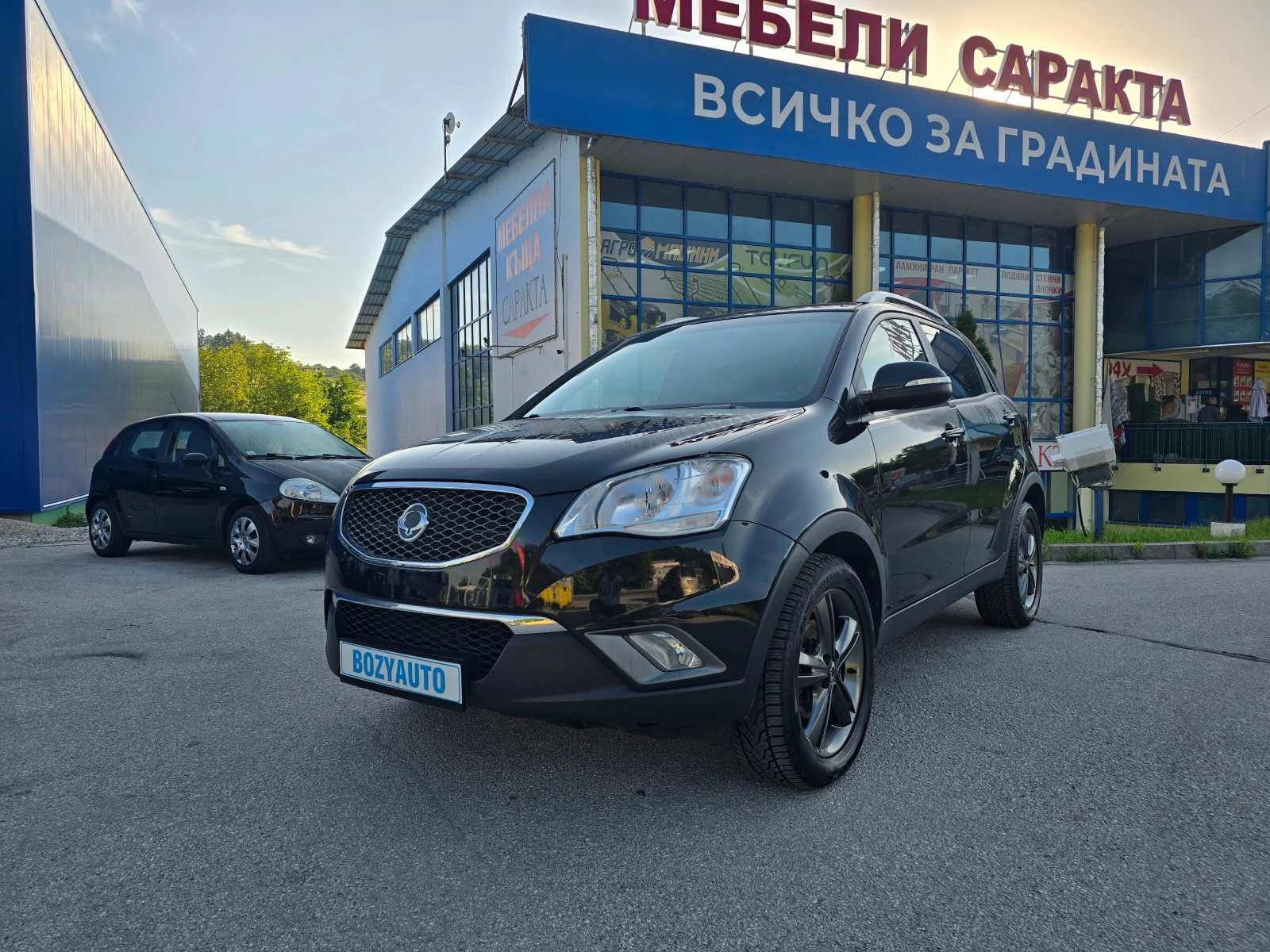 SsangYong Korando 2.0XDi-4x4, снимка 3 - Автомобили и джипове - 54695515