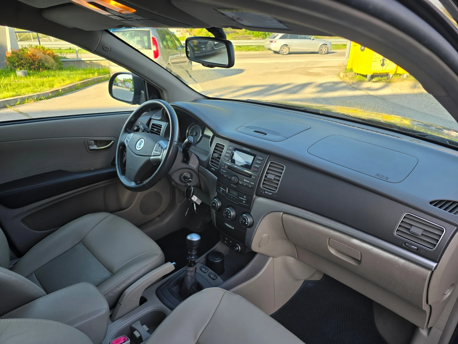 SsangYong Korando 2.0XDi-4x4, снимка 9 - Автомобили и джипове - 54695515