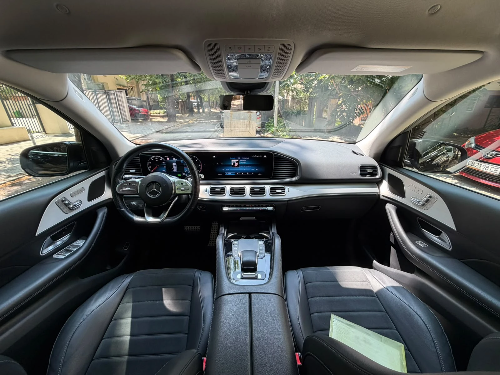 Mercedes-Benz GLE 300 d 4MATIC AMG Line, снимка 11 - Автомобили и джипове - 55174994