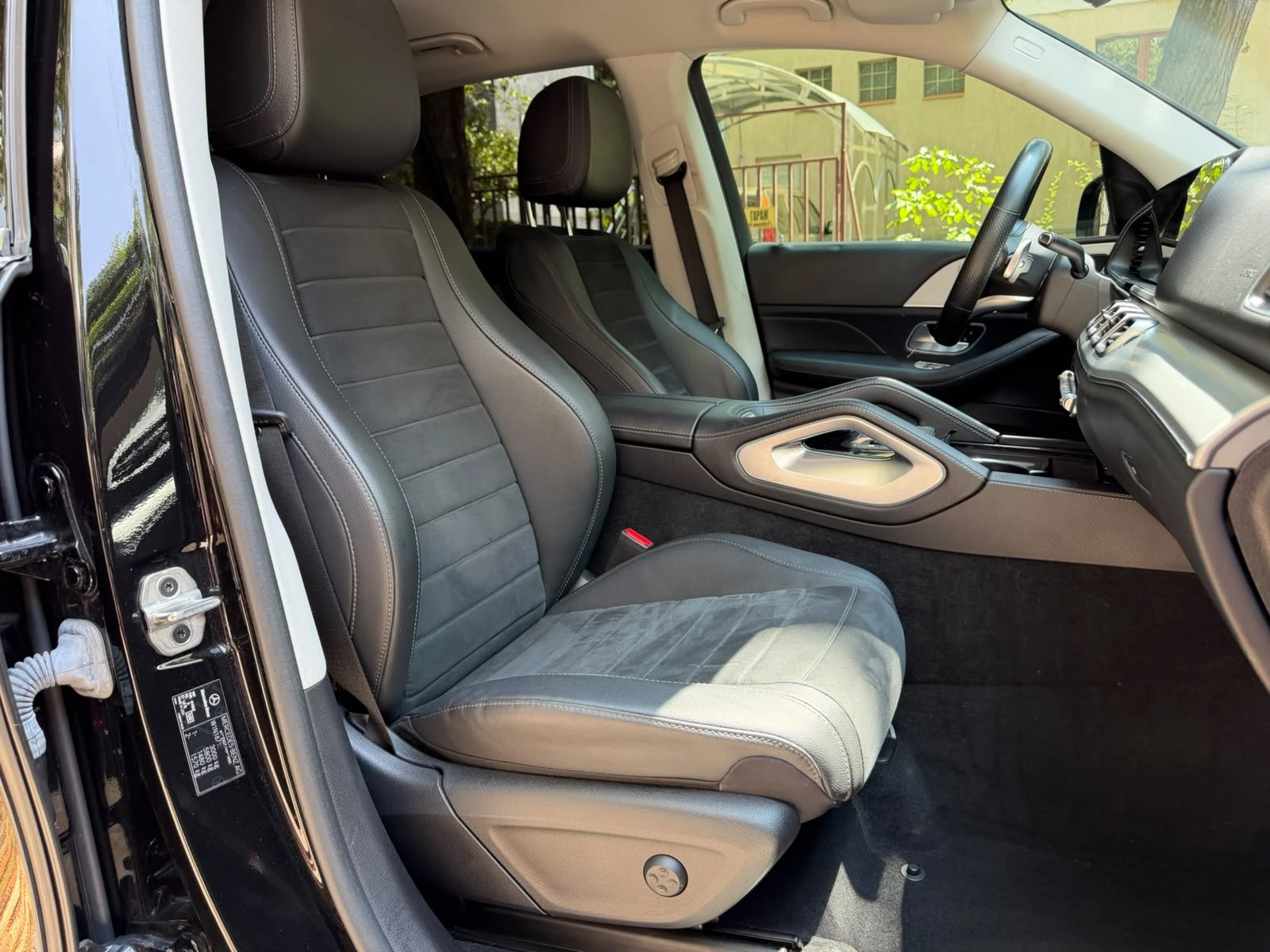 Mercedes-Benz GLE 300 d 4MATIC AMG Line, снимка 13 - Автомобили и джипове - 55174994