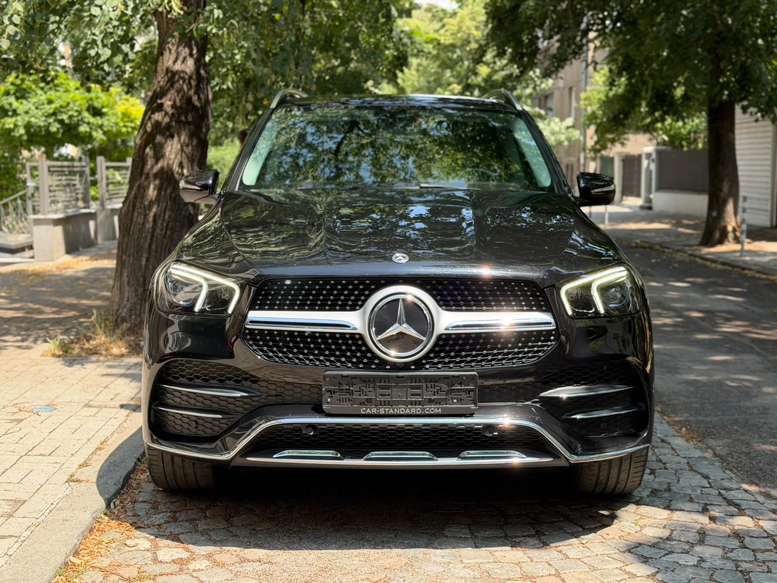 Mercedes-Benz GLE 300 d 4MATIC AMG Line, снимка 2 - Автомобили и джипове - 55174994