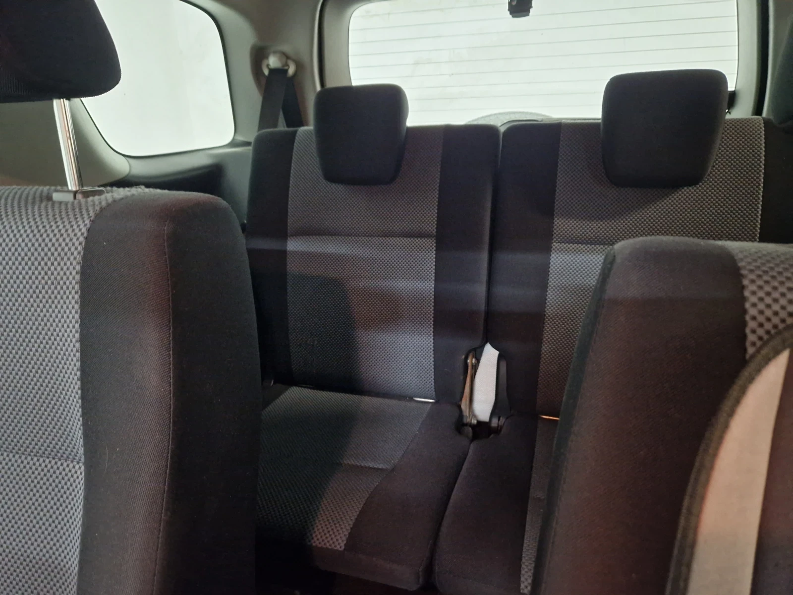 Suzuki Grand vitara, снимка 11 - Автомобили и джипове - 55243600