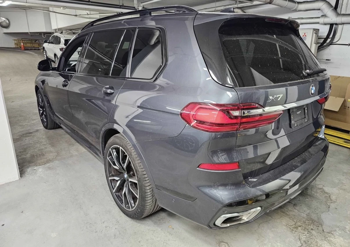 BMW X7 40I | M SPORT | LASER | CRYSTAL | INDIVIDUAL | HUD, снимка 6 - Автомобили и джипове - 55508870