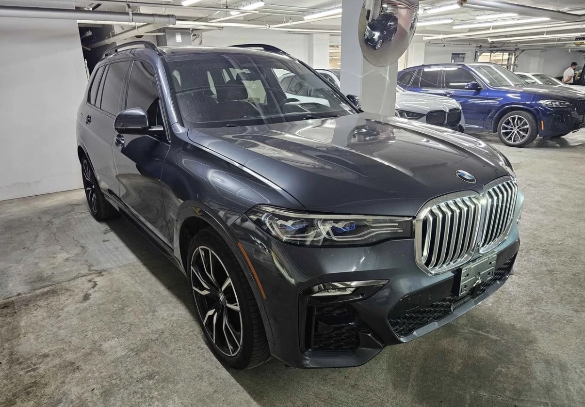 BMW X7 40I | M SPORT | LASER | CRYSTAL | INDIVIDUAL | HUD, снимка 3 - Автомобили и джипове - 55508870
