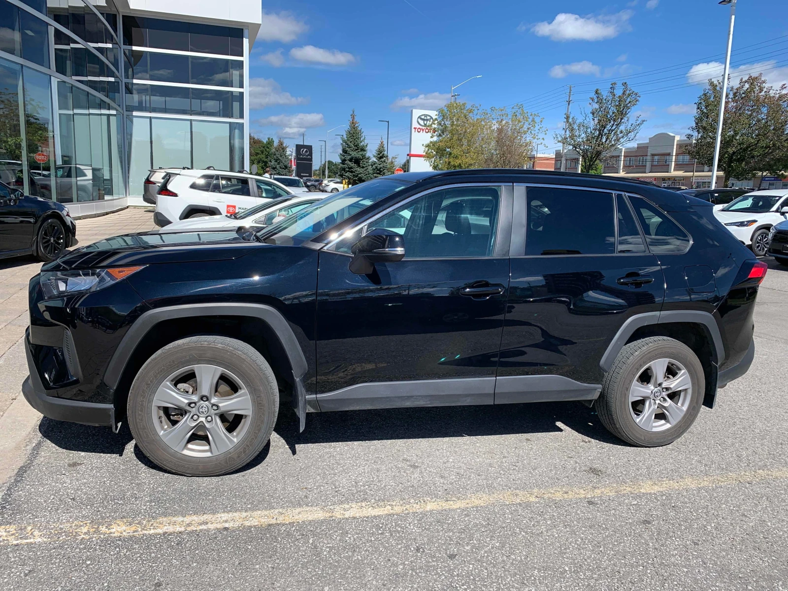 Toyota Rav4 * Hybrid LE * CARFAX * БЕЗ ПЪРВОНАЧАЛНА ВНОСКА, снимка 13 - Автомобили и джипове - 56149801