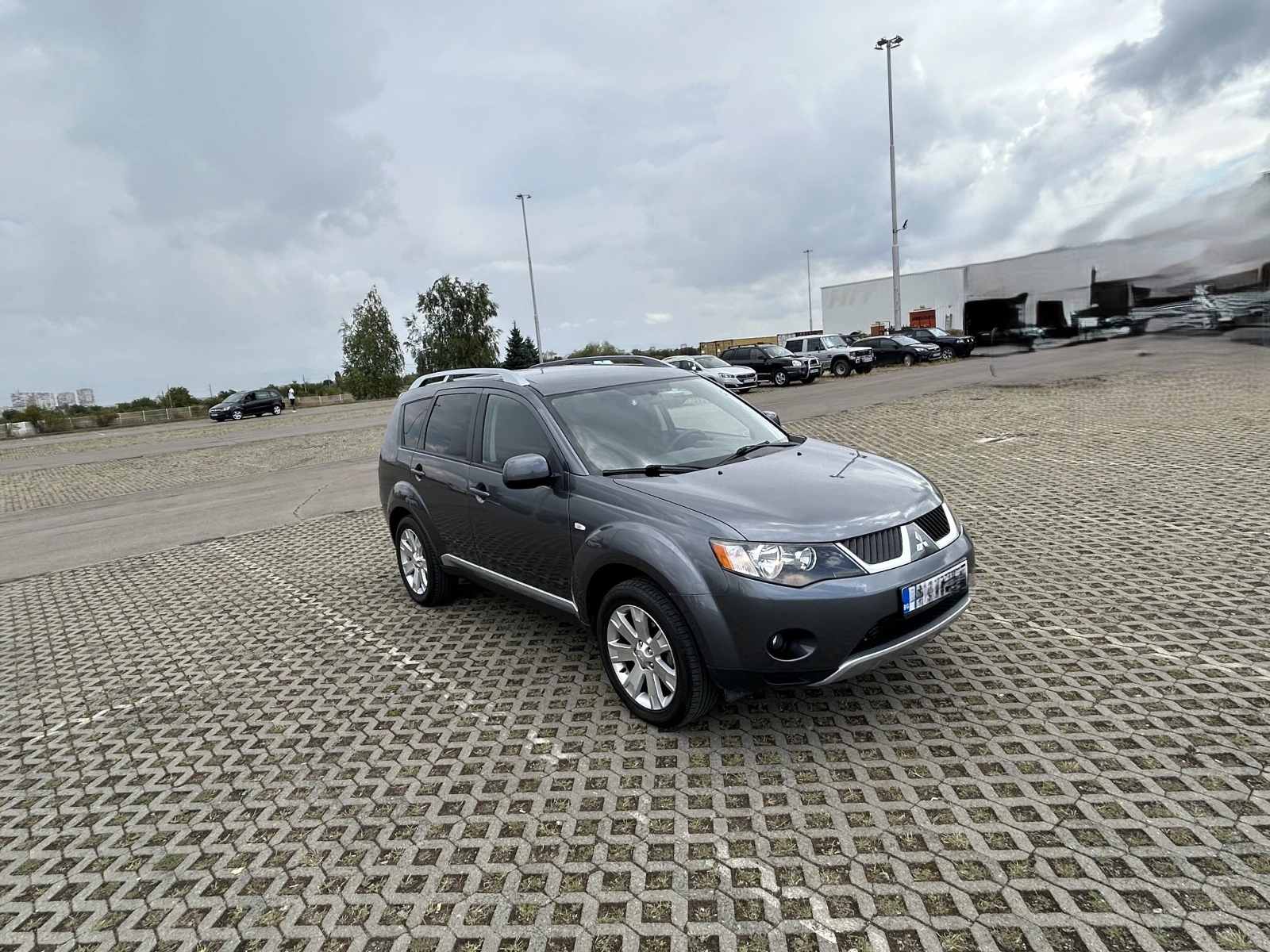 Mitsubishi Outlander 2.0, снимка 5 - Автомобили и джипове - 56744654