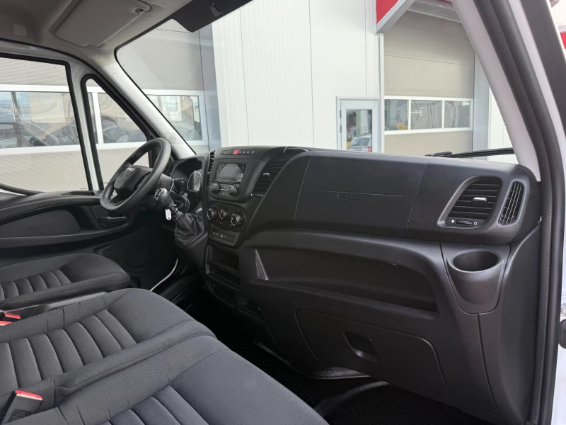 Iveco Daily 35C16 Гаранция 2 години, снимка 13 - Бусове и автобуси - 51407974