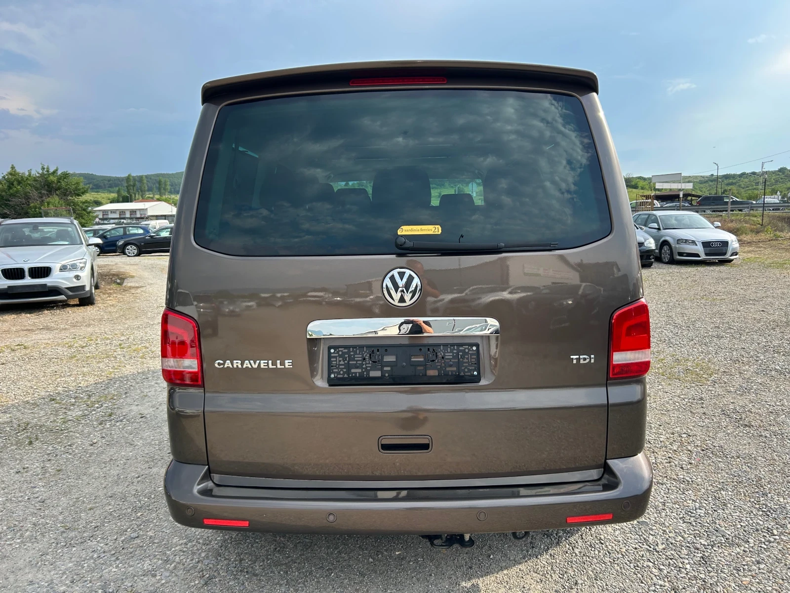 VW Caravelle 2.0TDI 8+ 1 - изображение 6