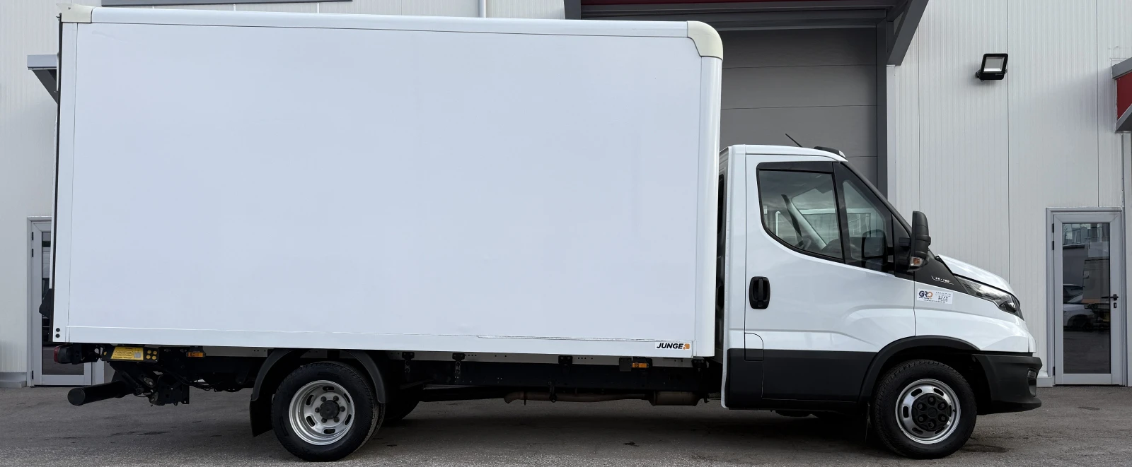 Iveco Daily 35C16 Категория "Б" НАЛИЧЕН - изображение 7