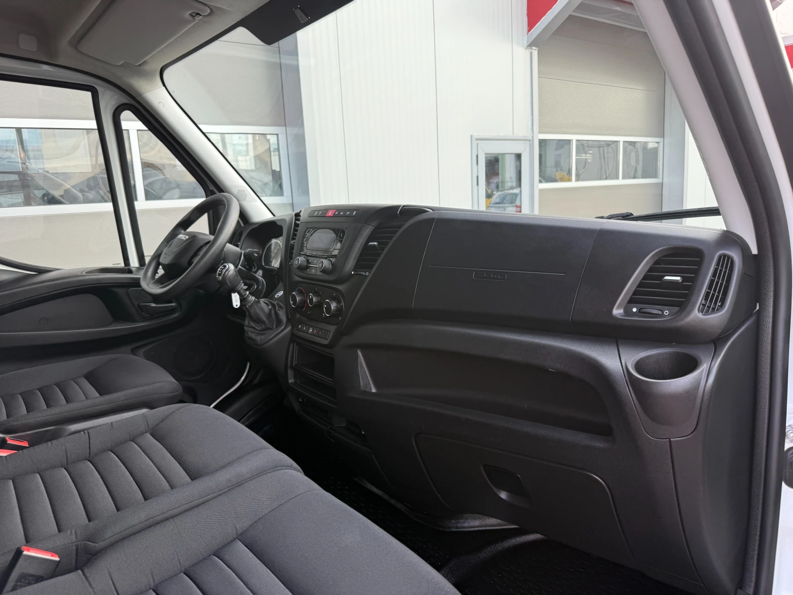 Iveco Daily 35C16  2  | Mobile.bg   13