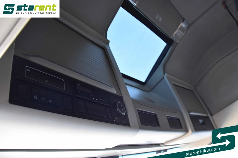 Volvo Fh SZM25111, снимка 16 - Камиони - 52388070