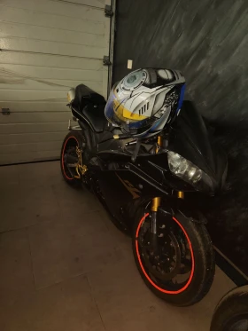 Yamaha YZF-R1  - изображение 1