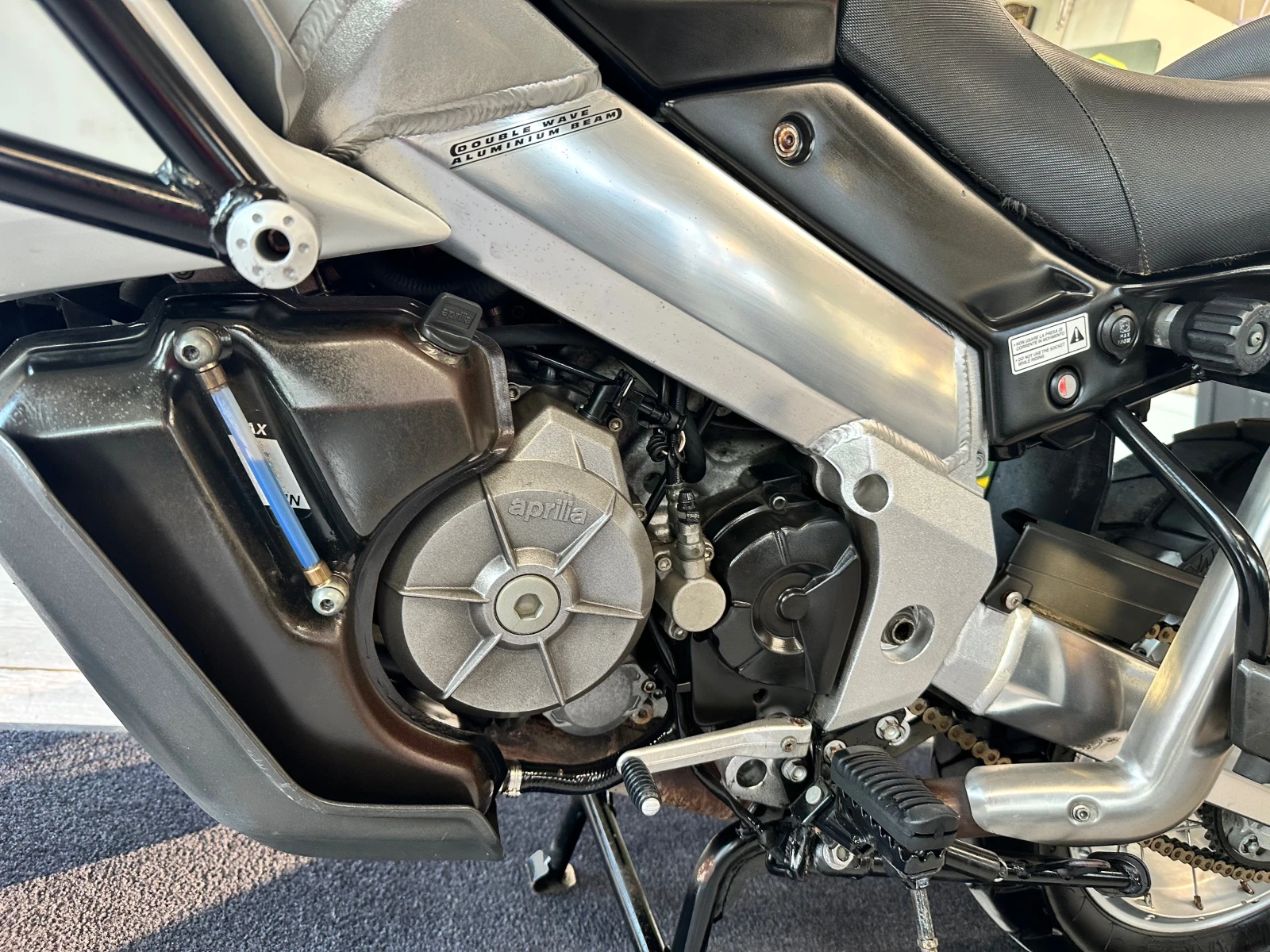 Aprilia Caponord ETV1000 05.2003г., снимка 12 - Мотоциклети и мототехника - 55606774