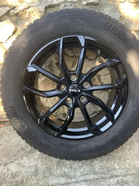   215/65R17  Kia Sportage | Mobile.bg    2