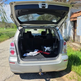 Toyota Corolla verso 2.2, снимка 3