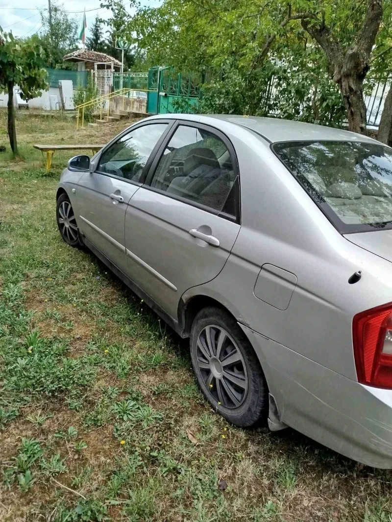 Kia Cerato, снимка 2 - Автомобили и джипове - 47870247