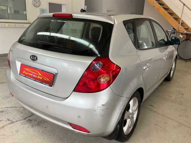 Kia Ceed 2.0 БЕНЗИН на 72 648 км., снимка 2 - Автомобили и джипове - 47333021