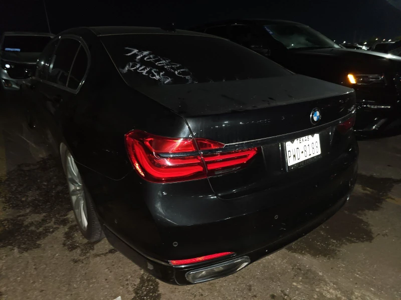 BMW 740 ПОДГРЕВ* МАСАЖ* ОБДУХВАНЕ* КАМЕРА* КЕЙЛЕС* ДИСТРОН, снимка 3 - Автомобили и джипове - 47974615