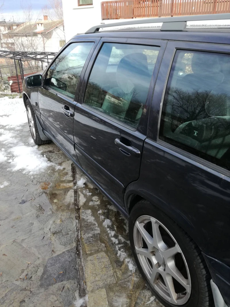 Volvo V70 AWD, снимка 3 - Автомобили и джипове - 48085178