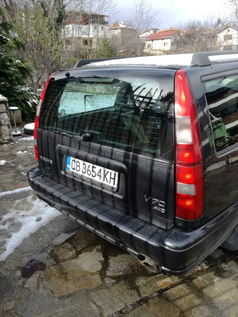 Volvo V70 AWD, снимка 4 - Автомобили и джипове - 48085178