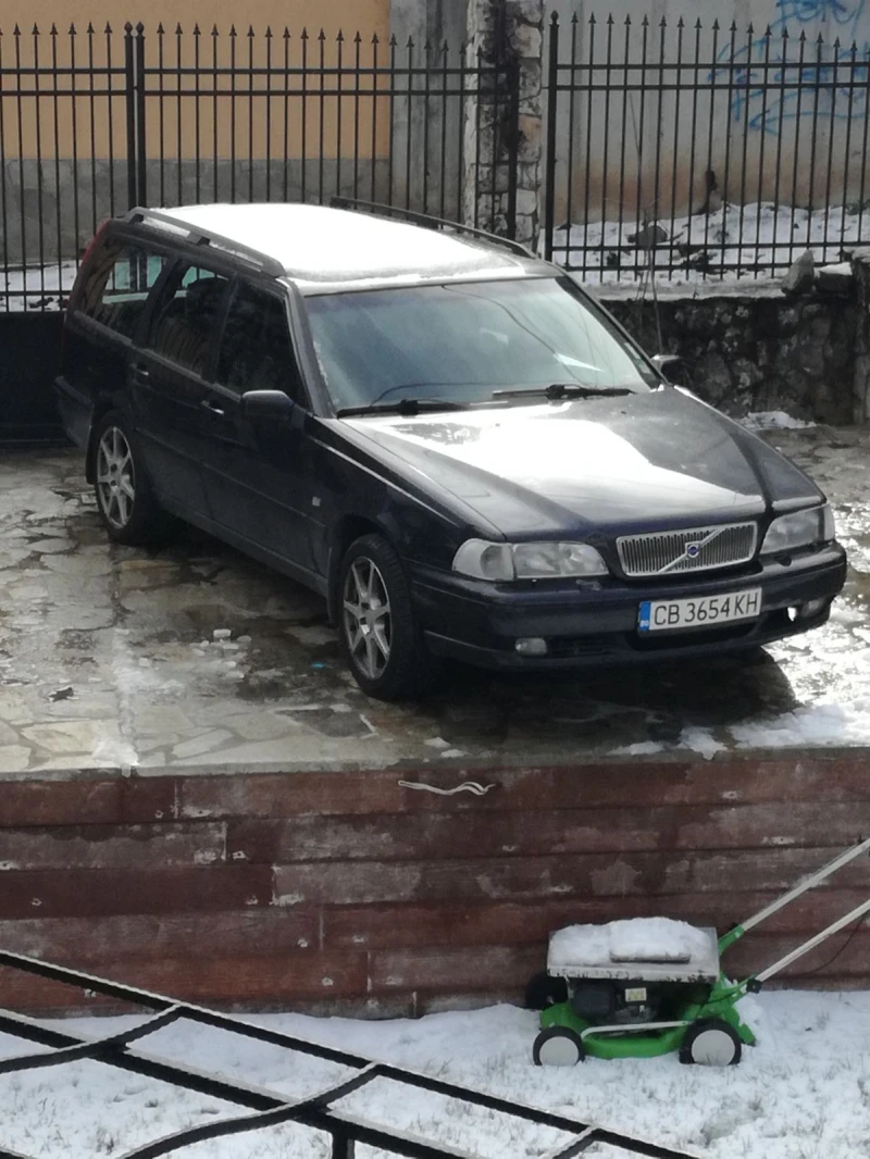 Volvo V70 AWD, снимка 5 - Автомобили и джипове - 48085178