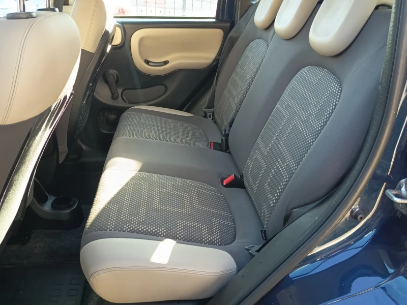 Fiat Panda 1.3 m-jet 4x4, снимка 10 - Автомобили и джипове - 50352033