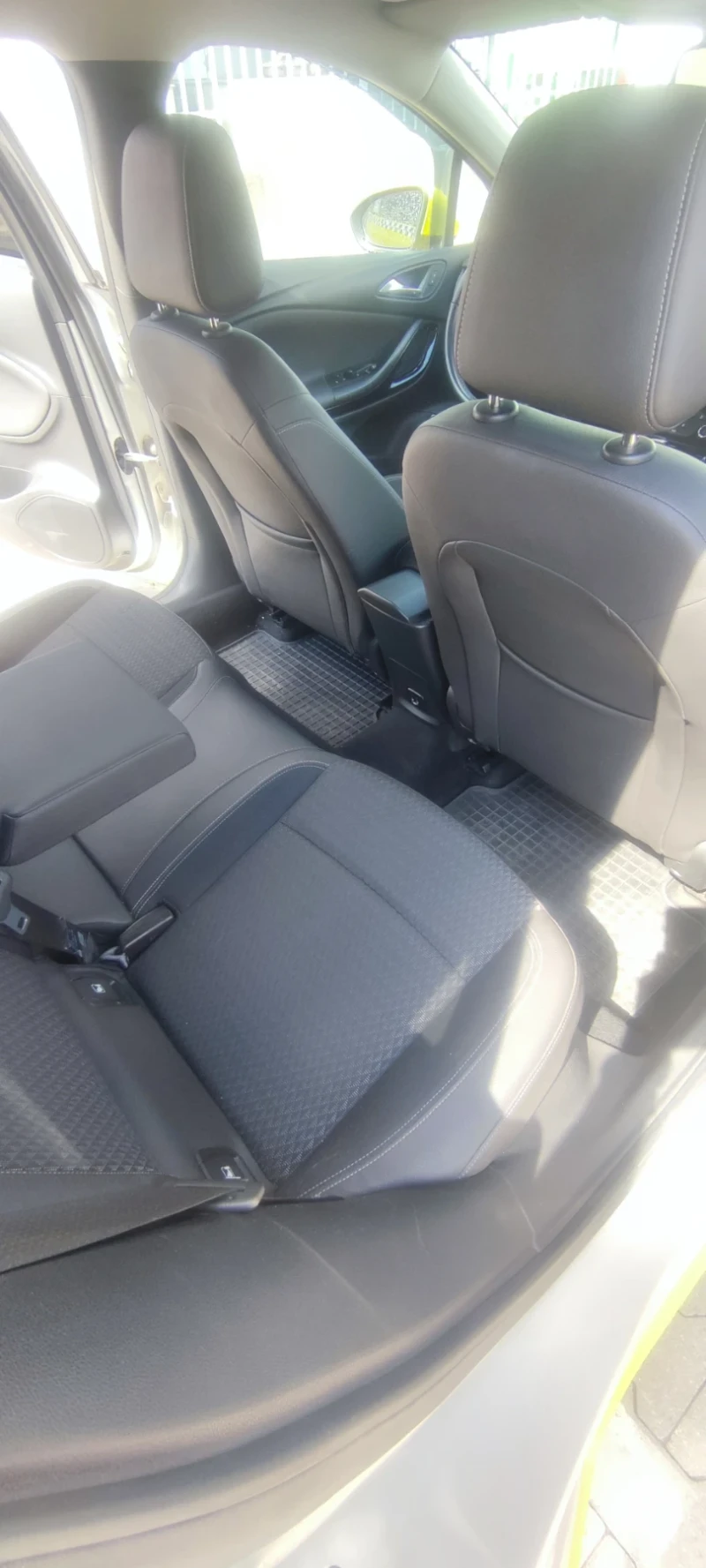 Opel Astra, снимка 17 - Автомобили и джипове - 52374146