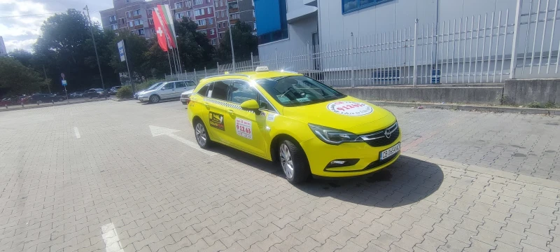 Opel Astra, снимка 4 - Автомобили и джипове - 52374146
