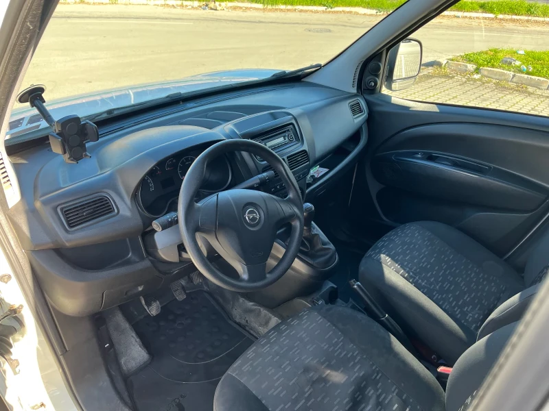 Opel Combo L2 H1 , снимка 11 - Автомобили и джипове - 52486120