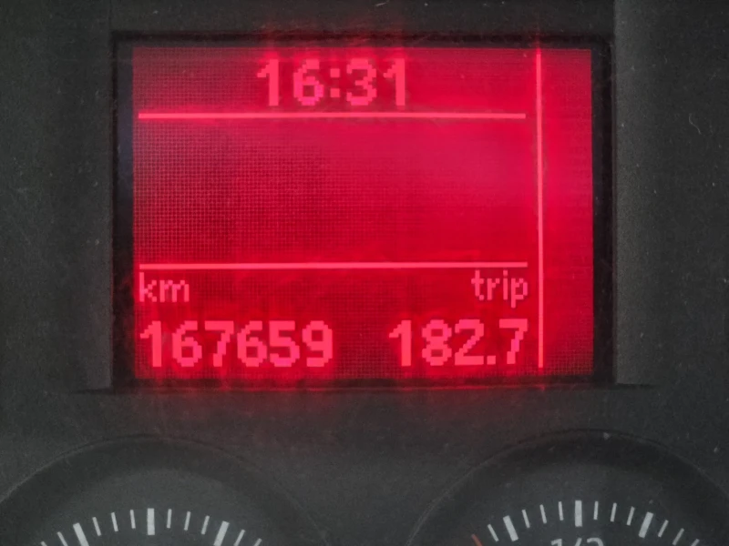 VW Caddy 2.0 EcoFuel, снимка 17 - Автомобили и джипове - 52683335