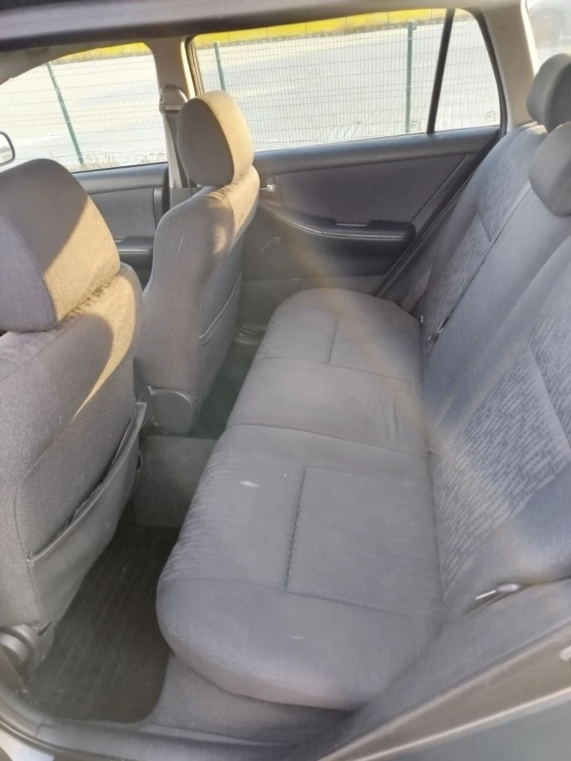 Toyota Corolla 2.0D4D, снимка 8 - Автомобили и джипове - 52503583