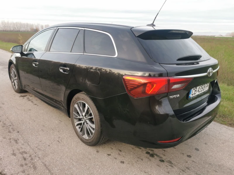 Toyota Avensis 2.0* 143 кс.* Facelift, снимка 3 - Автомобили и джипове - 52741869