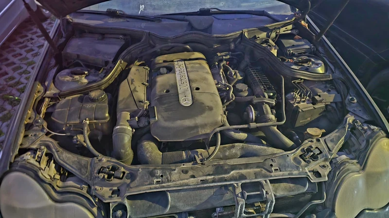 Mercedes-Benz C 220 CDI, снимка 5 - Автомобили и джипове - 52802239