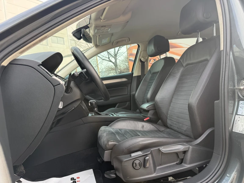 VW Passat 2.0tdi/Автомат/Digital, снимка 8 - Автомобили и джипове - 53428193