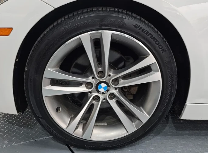 BMW 320 Sport - изображение 5