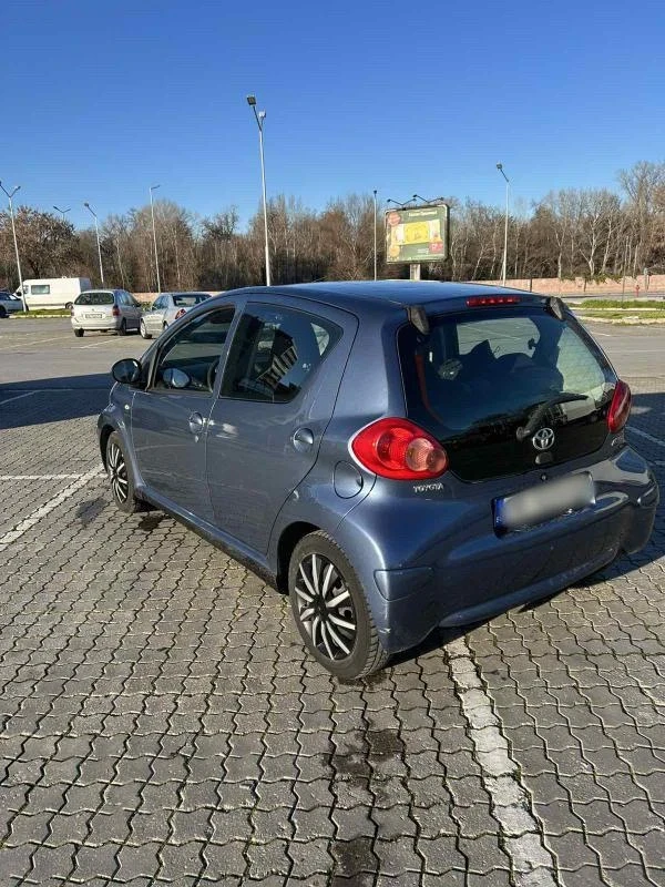 Toyota Aygo 1.0 - изображение 5