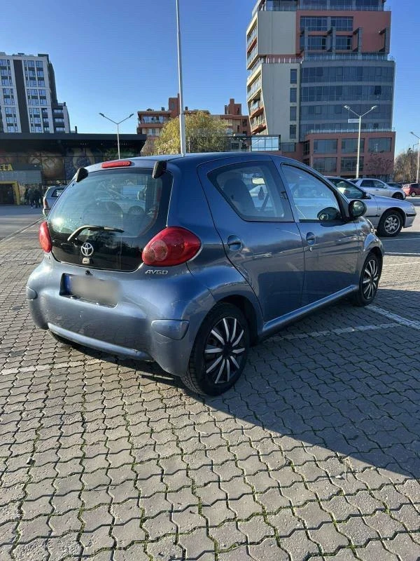 Toyota Aygo 1.0 - изображение 2