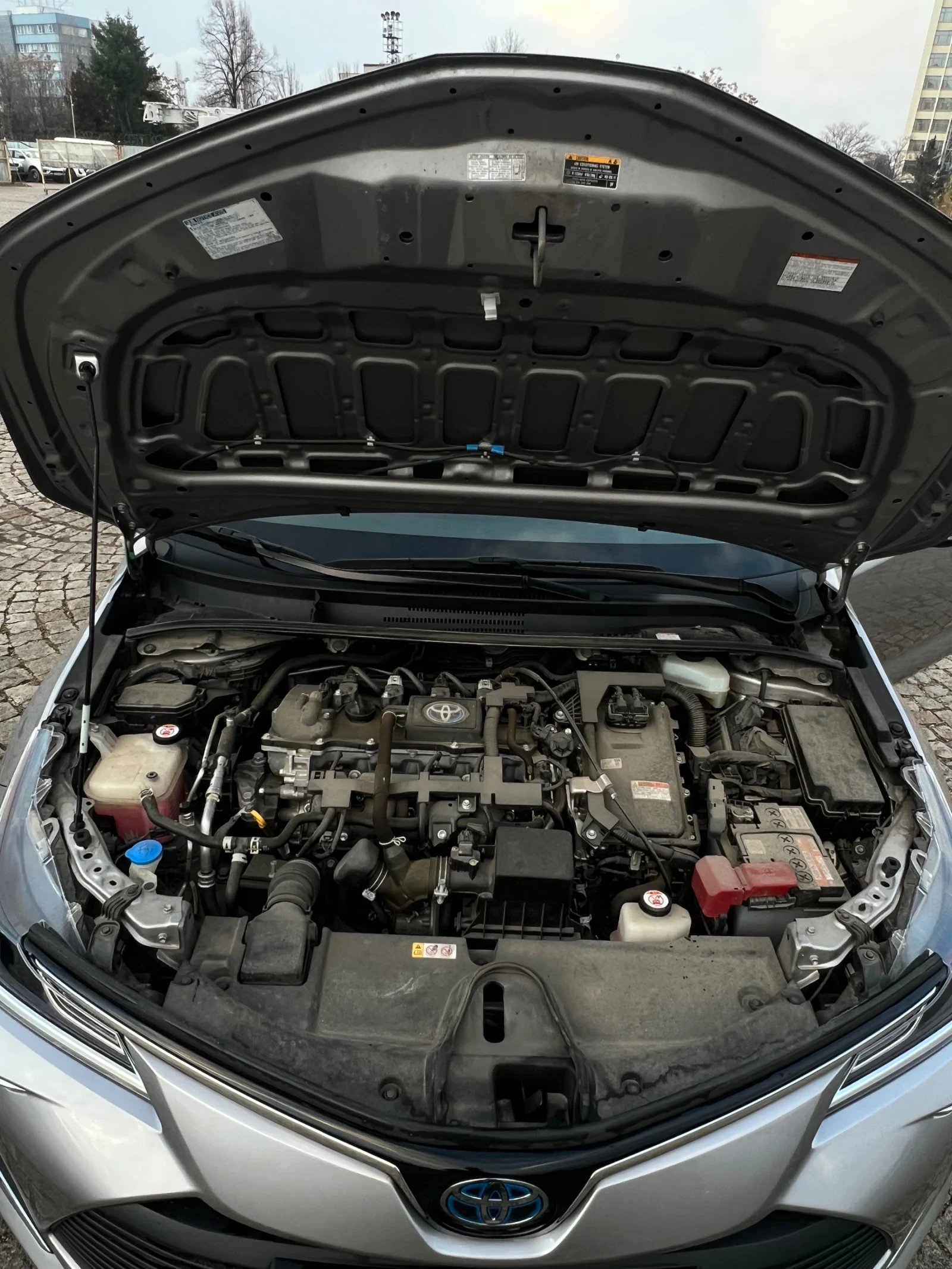 Toyota Corolla Executive Hybrid | Mobile.bg   12