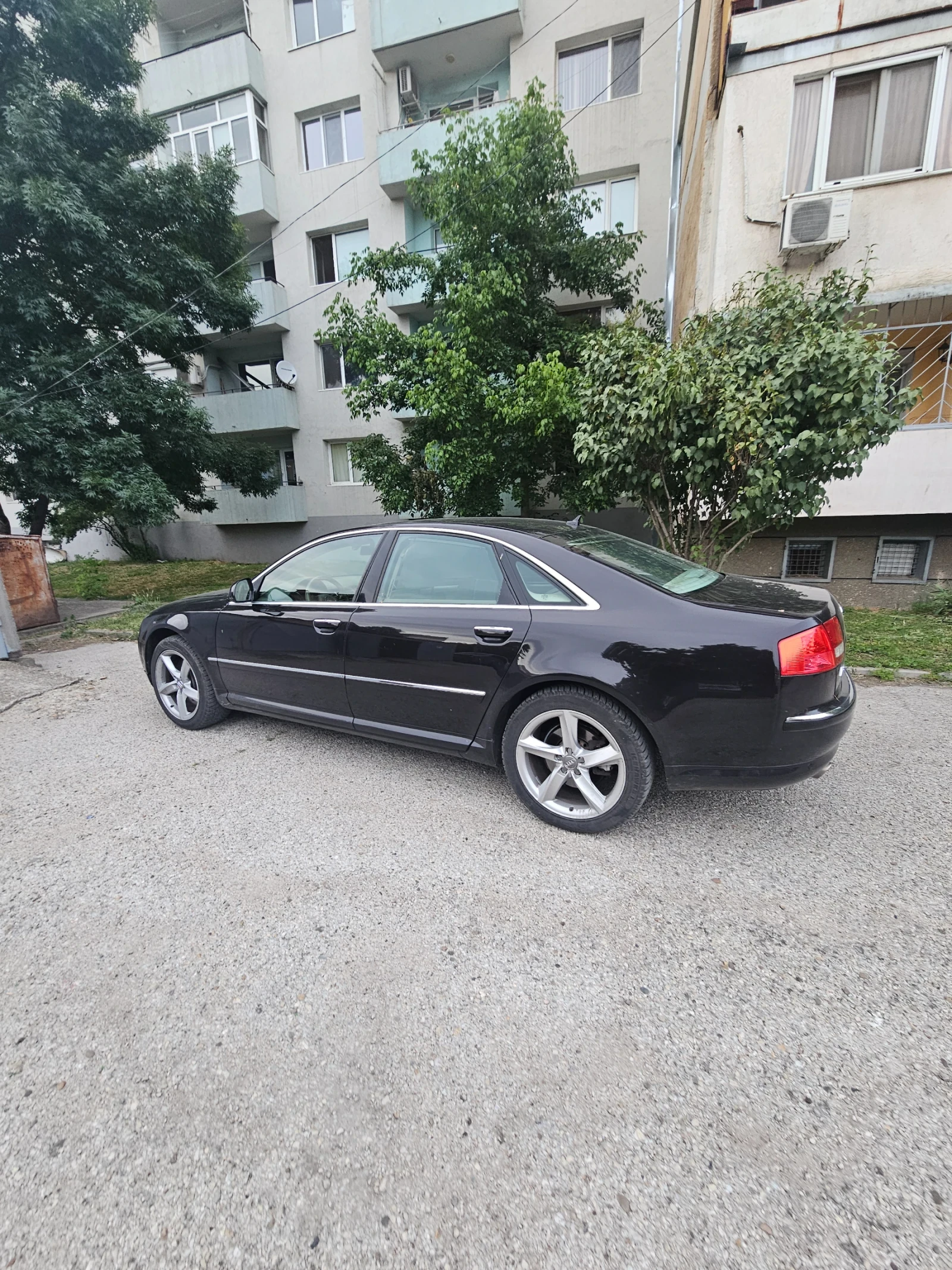Audi A8 4.2 TDI - изображение 2