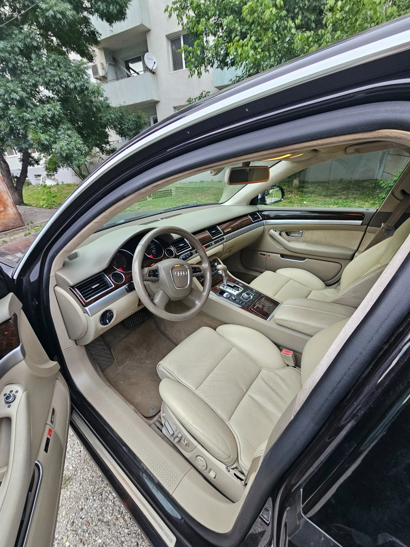 Audi A8 4.2 TDI - изображение 4