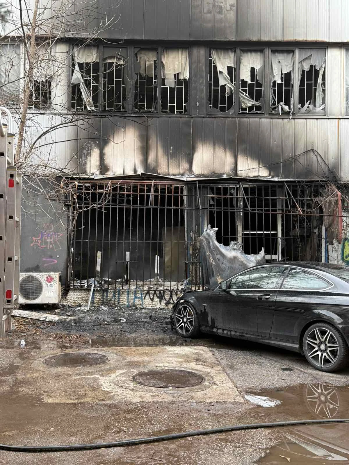 Mercedes-Benz C 250 1.8i тип мотор 271860 | Mobile.bg — изображение 1