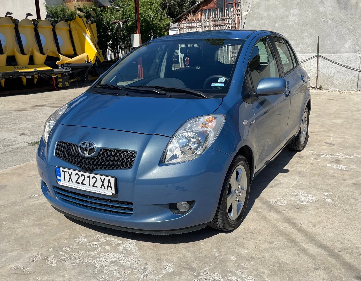 Toyota Yaris  - изображение 2