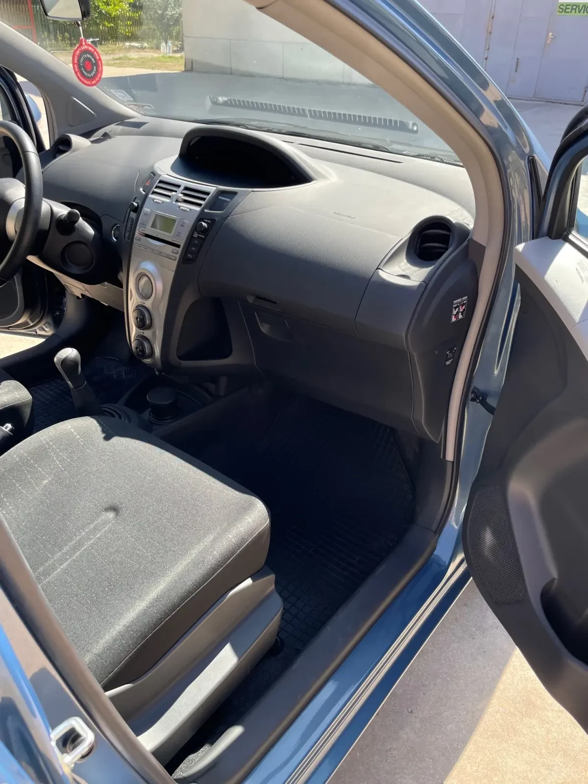 Toyota Yaris  - изображение 10