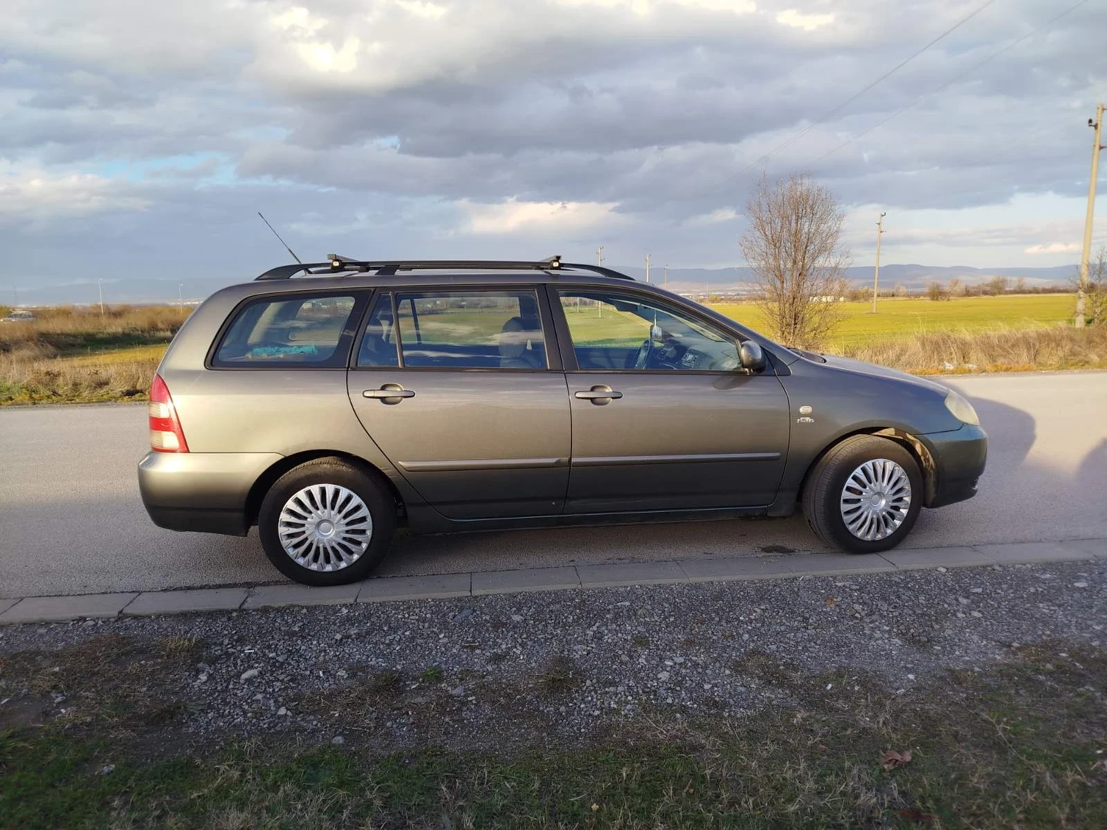 Toyota Corolla 2.0D4D - изображение 4