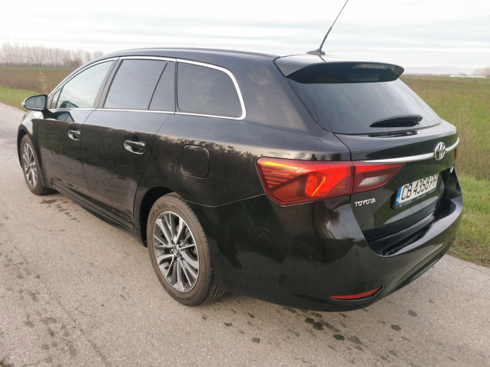 Toyota Avensis 2.0* 143 кс.* Facelift - изображение 3